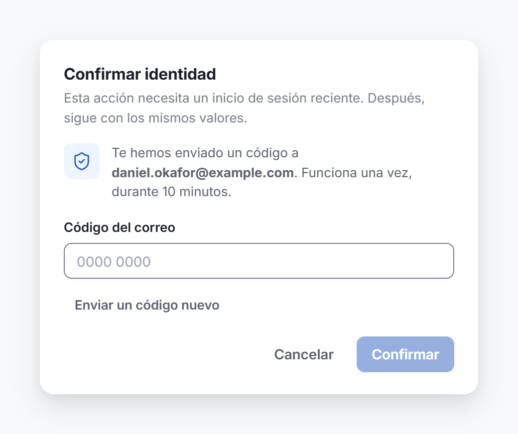 La ventana Confirmar identidad después de enviar el código, con el campo para el código del correo